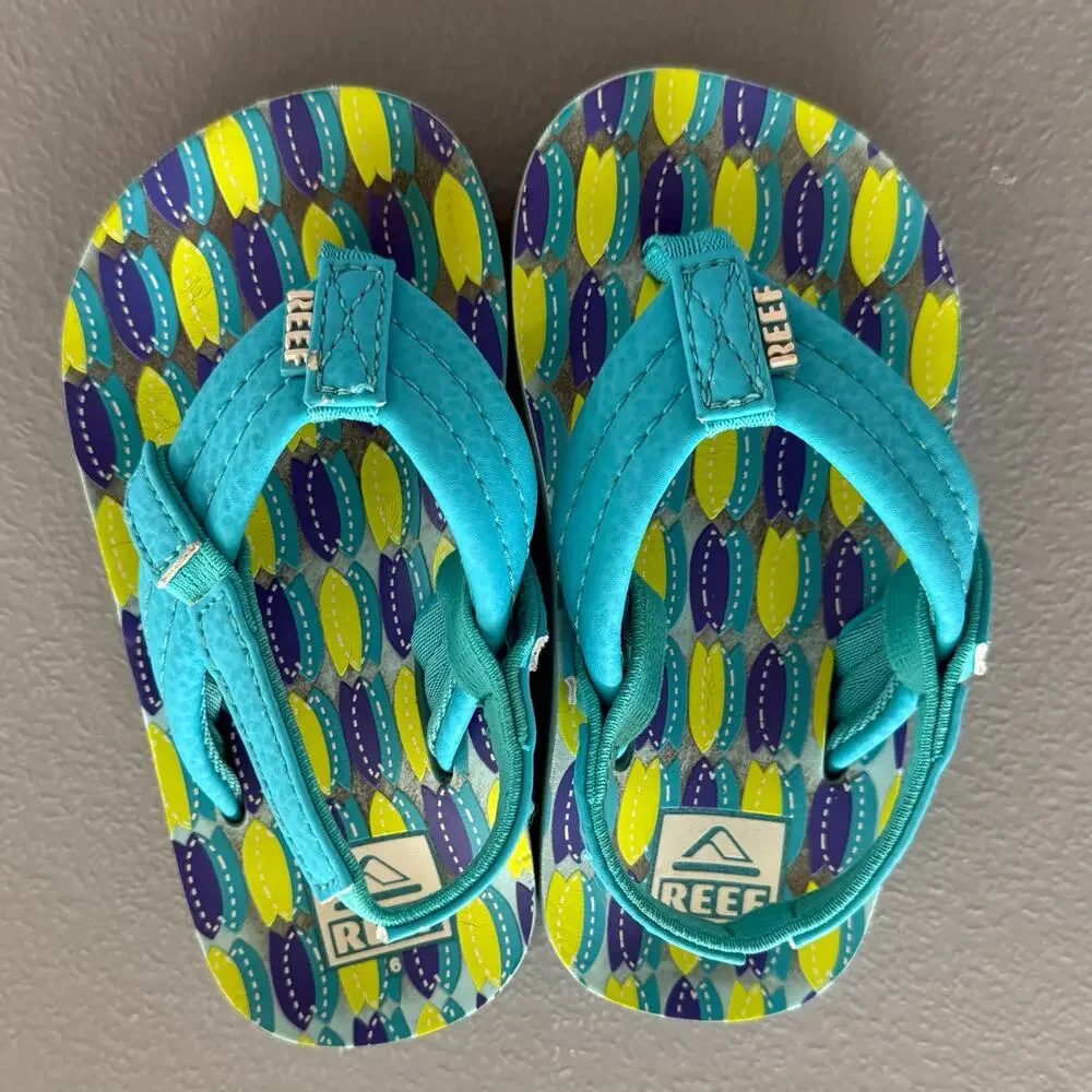 Reef Little Ahi Kids Flip Flops Size 6 Teal Fish Pattern Sandals EUC